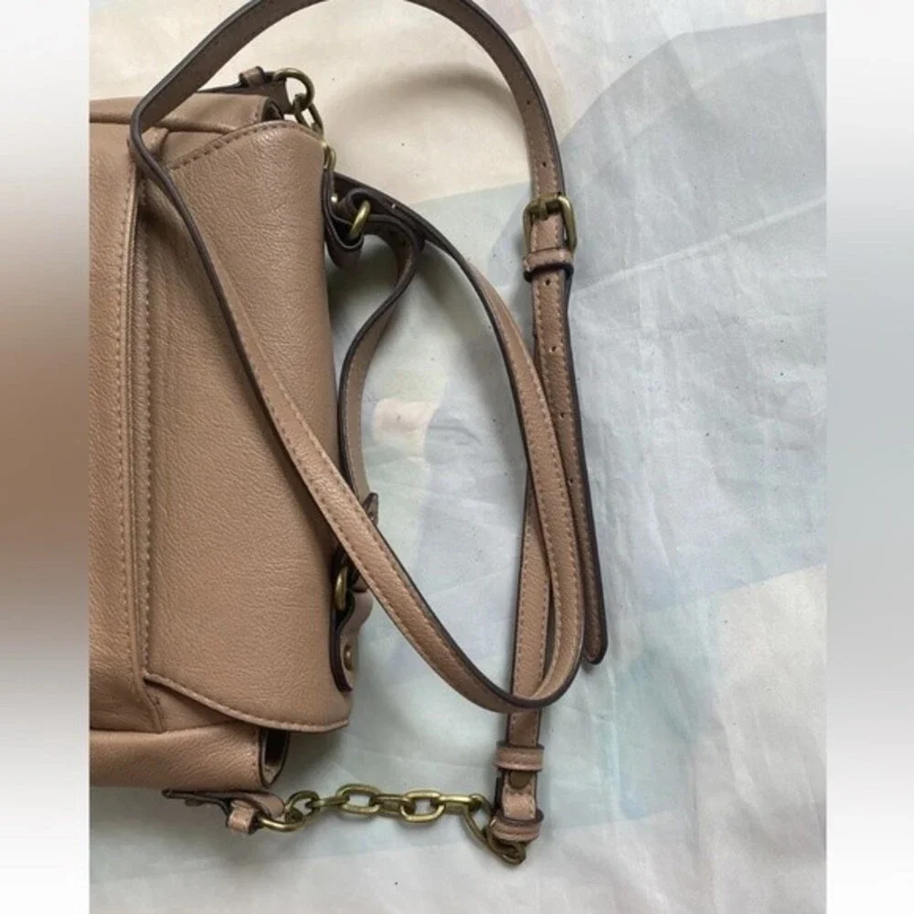 Merona Womens Nude Tan Beige Crossbody Saddle Bag Purse Handbag Chain Vegan